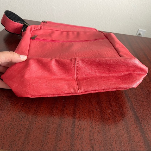 NWOT Peña Inca Piel Red Embroidered Crossbody Bag - Picture 6 of 13